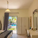 Sotiris 2* Svoronata
