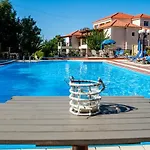 Sotiris 아파트호텔 스보로나타