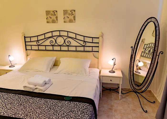 Sotiris Aparthotel 2*