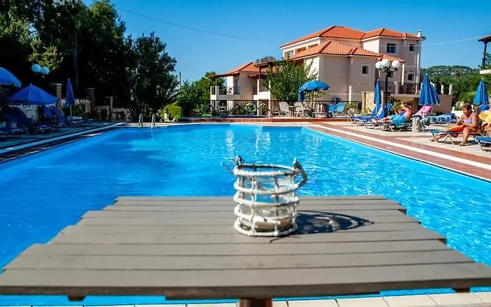 Sotiris Lägenhetshotell Svoronata